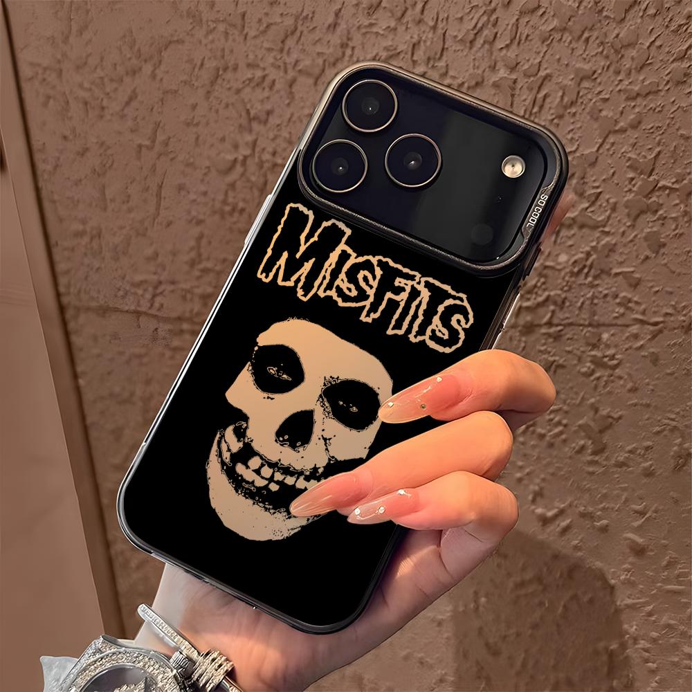 Чехол Misfits для iPhone 17 16 – обзор и цена Phone Accessories Kiosk